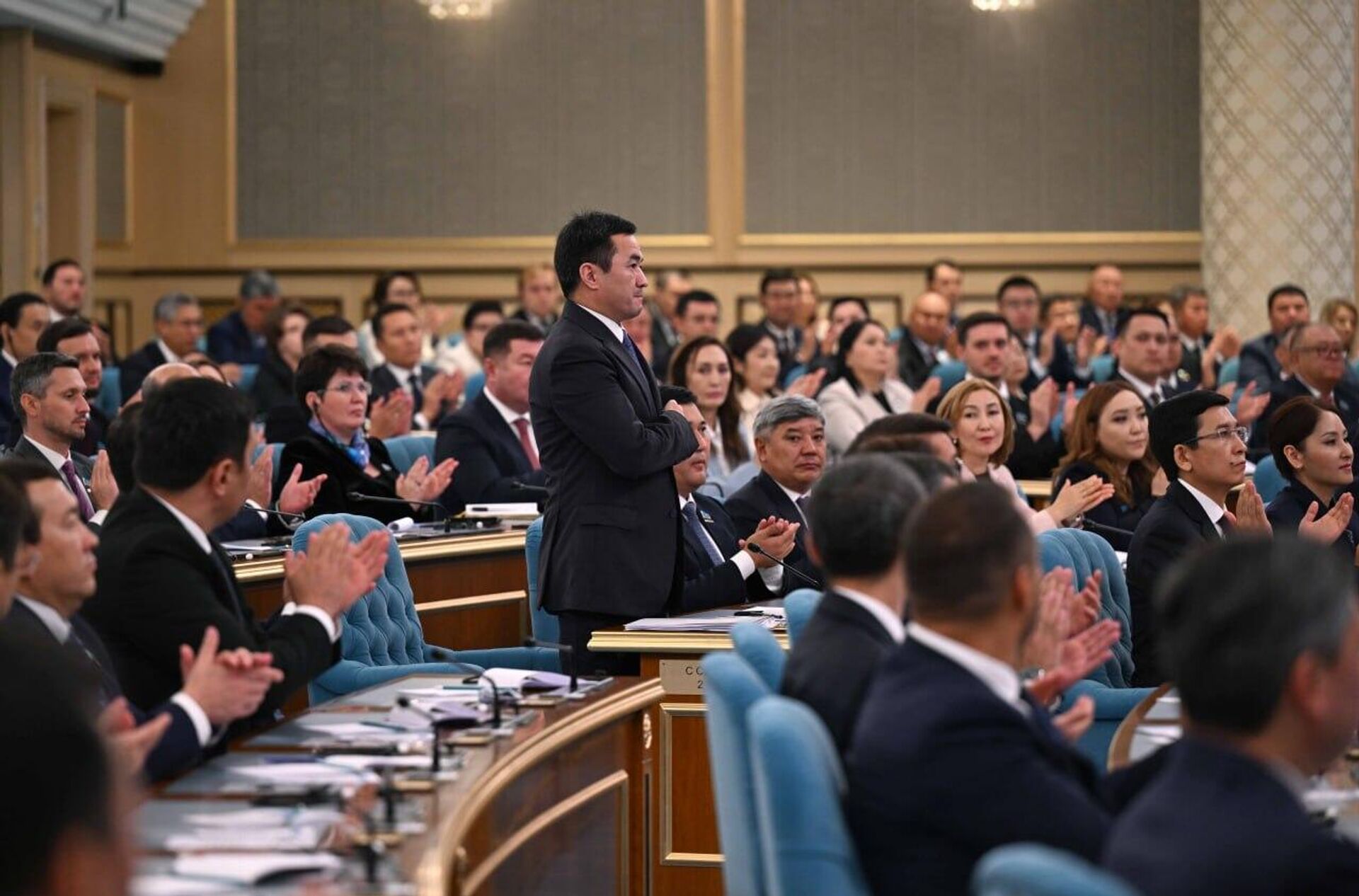 Токаев предложил кандидатуру Айбека Дадебая на должность председателя Курултая - Sputnik Казахстан, 1920, 28.08.2026