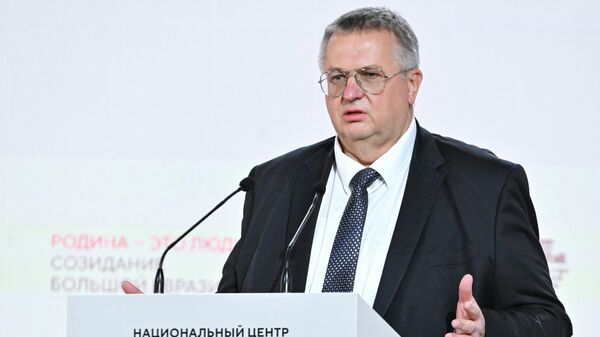 Зампредседателя правительства РФ Алексей Оверчук - Sputnik Казахстан