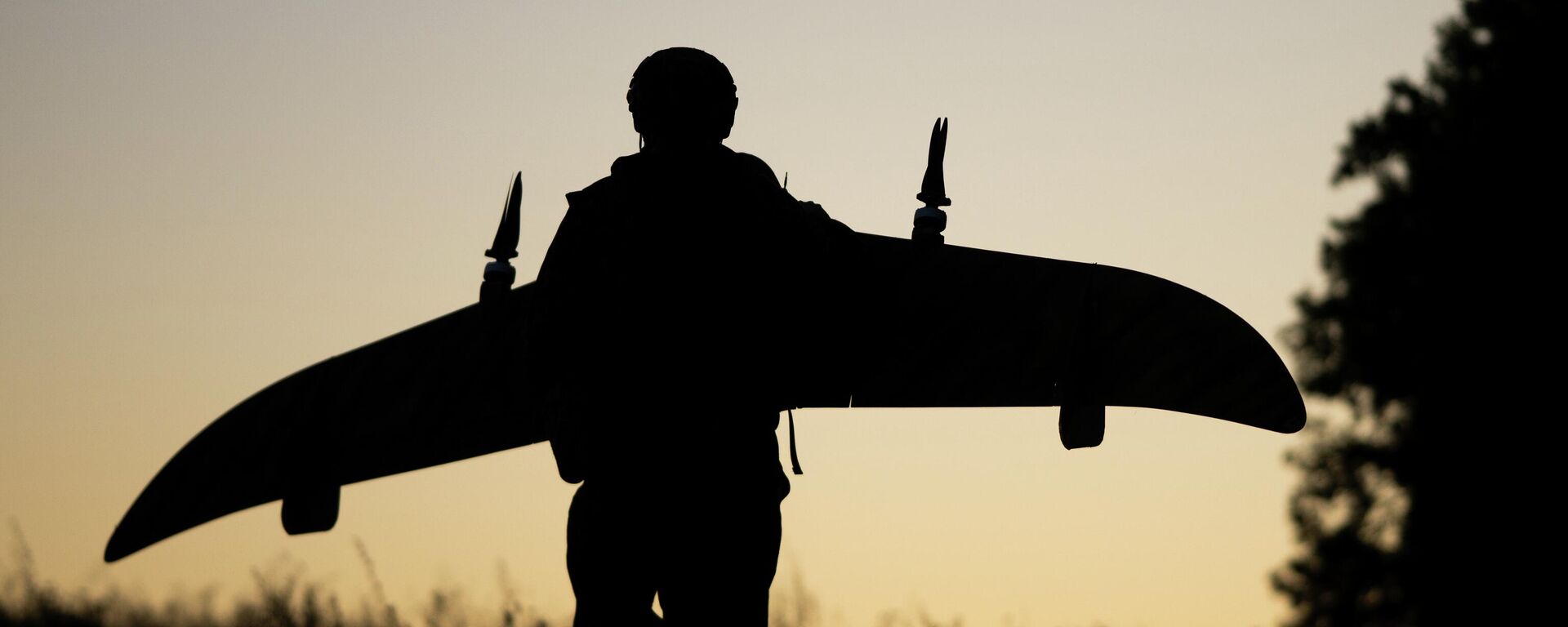 Боевая работа расчета БПЛА КВО спецназа Ахмат группировки войск Север на Сумском направлении СВО - Sputnik Казахстан, 1920, 02.09.2026