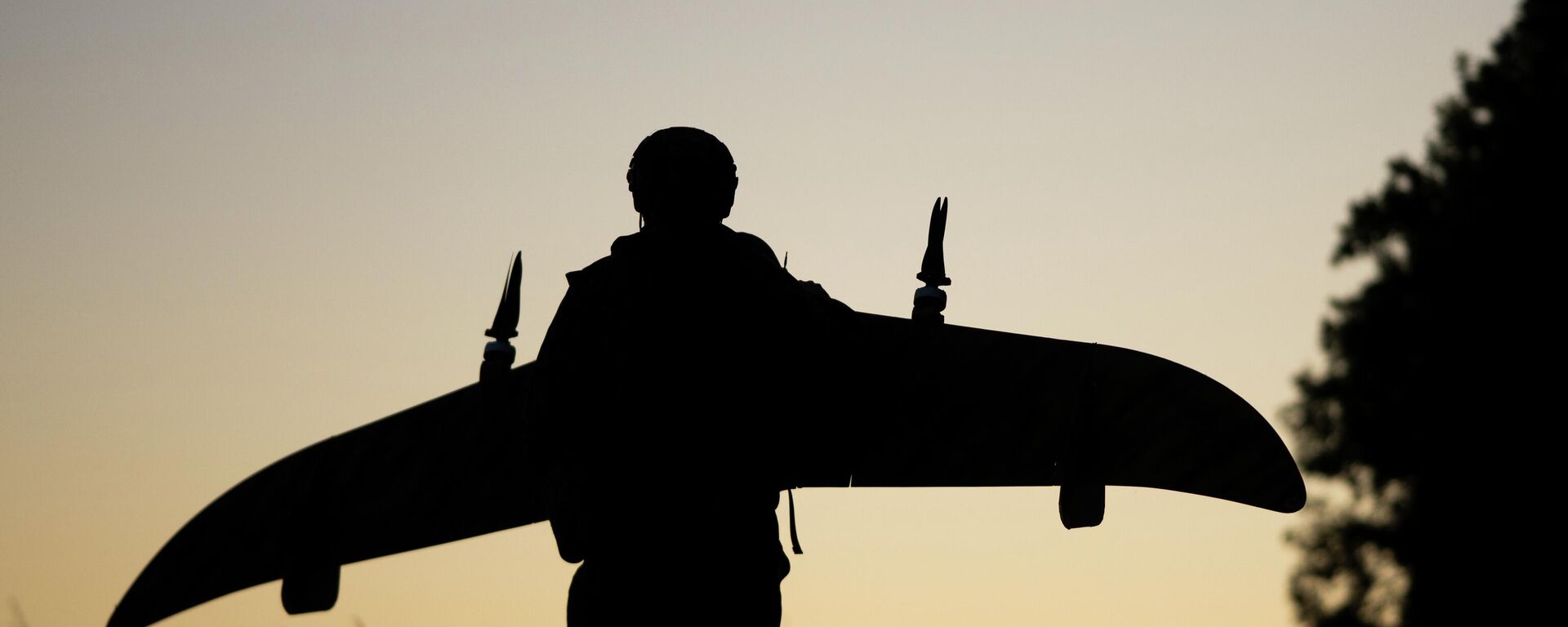 Боевая работа расчета БПЛА КВО спецназа Ахмат группировки войск Север на Сумском направлении СВО - Sputnik Казахстан, 1920, 02.09.2026