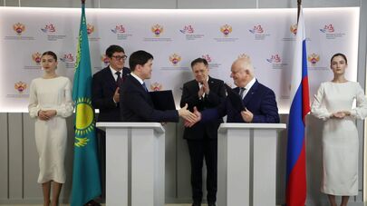 Подписание контракта на строительство первой АЭС в Казахстане 
