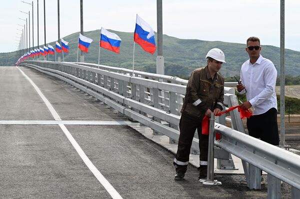 Открытие автомобильного моста между Россией и КНДР Открытие автомобильного моста между Россией и КНДР - Sputnik Казахстан