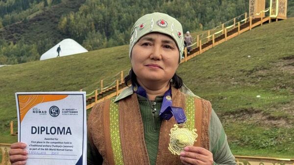 Дүниежүзілік көшпенділер ойындарында садақ атудан Қазақстаннан барған Аяш Қабдоллаева - Sputnik Қазақстан
