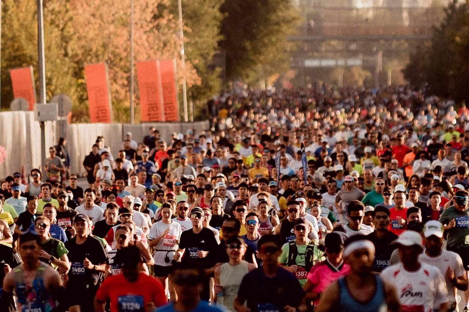 27 сентября в Алматы пройдет юбилейный Almaty Marathon - Sputnik Казахстан, 1920, 12.09.2026