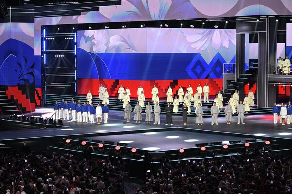 Международный фестиваль молодежи в Екатеринбурге Международный фестиваль молодежи в Екатеринбурге - Sputnik Казахстан
