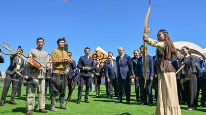 Токаев и Спикер Национальной Ассамблеи Республики Корея Чо Чжон Шик посетили казахский этноаул