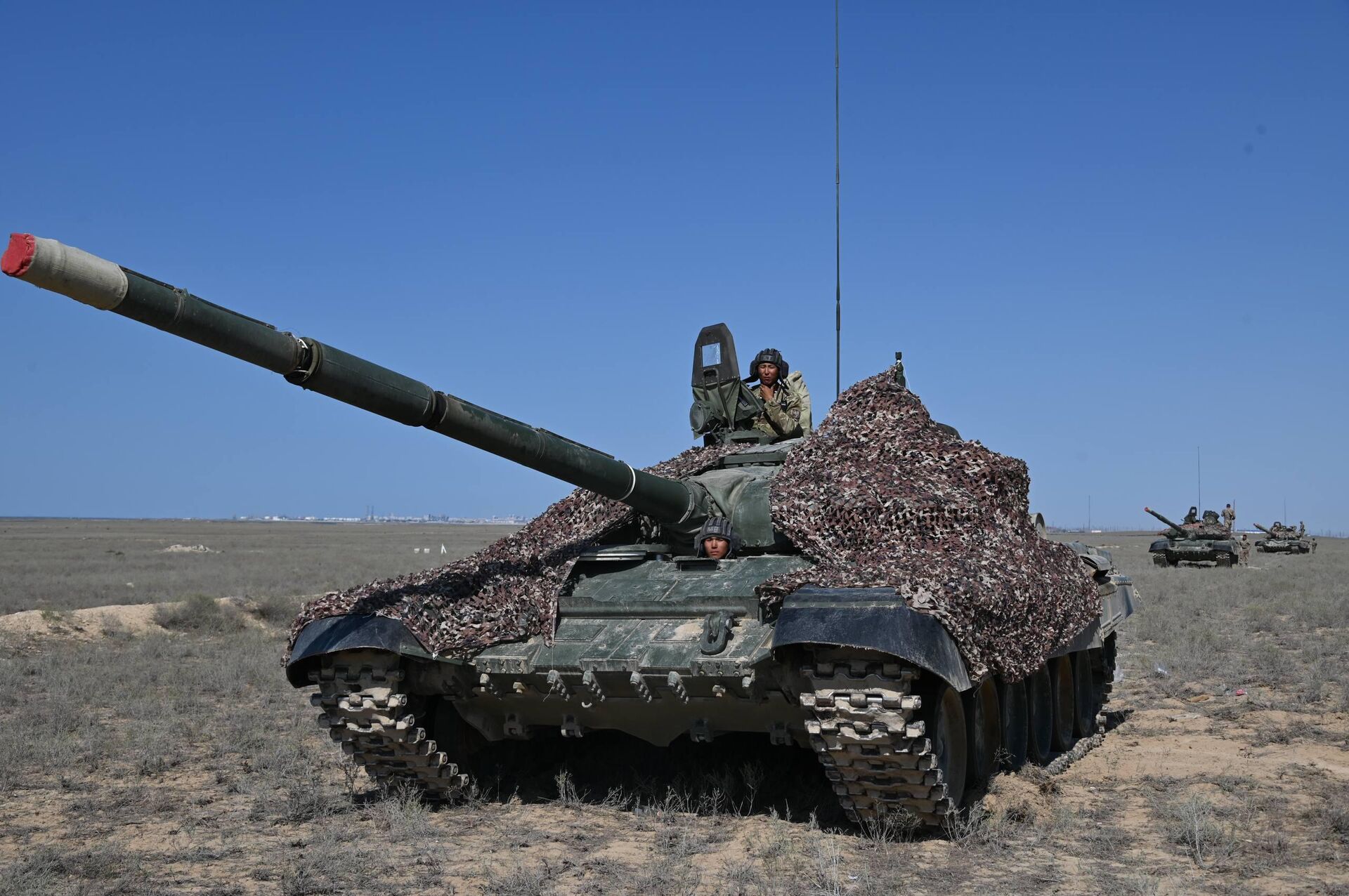 В Мангистауской области на полигоне Оймаша началось многостепенное командно-штабное учение В Мангистауской области на полигоне Оймаша началось многостепенное командно-штабное учение - Sputnik Казахстан, 1920, 17.09.2026