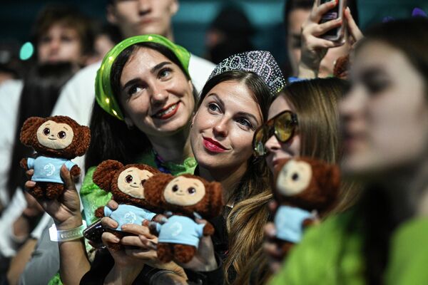 Международный фестиваль молодежи в Екатеринбурге Международный фестиваль молодежи в Екатеринбурге - Sputnik Казахстан