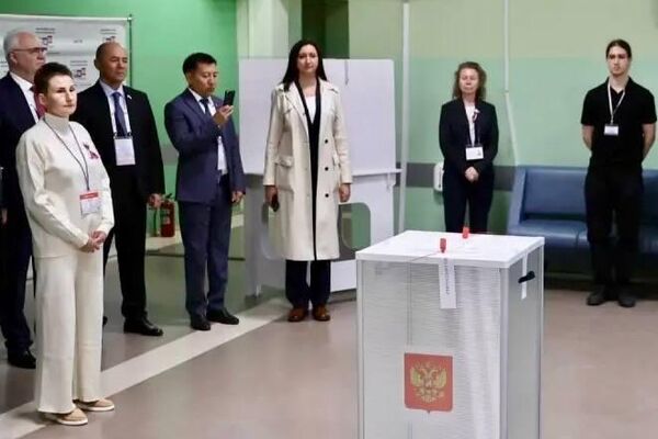 Международные наблюдатели от ПА ОДКБ мониторят выборы в Госдуму РФ Международные наблюдатели от ПА ОДКБ мониторят выборы в Госдуму РФ - Sputnik Казахстан
