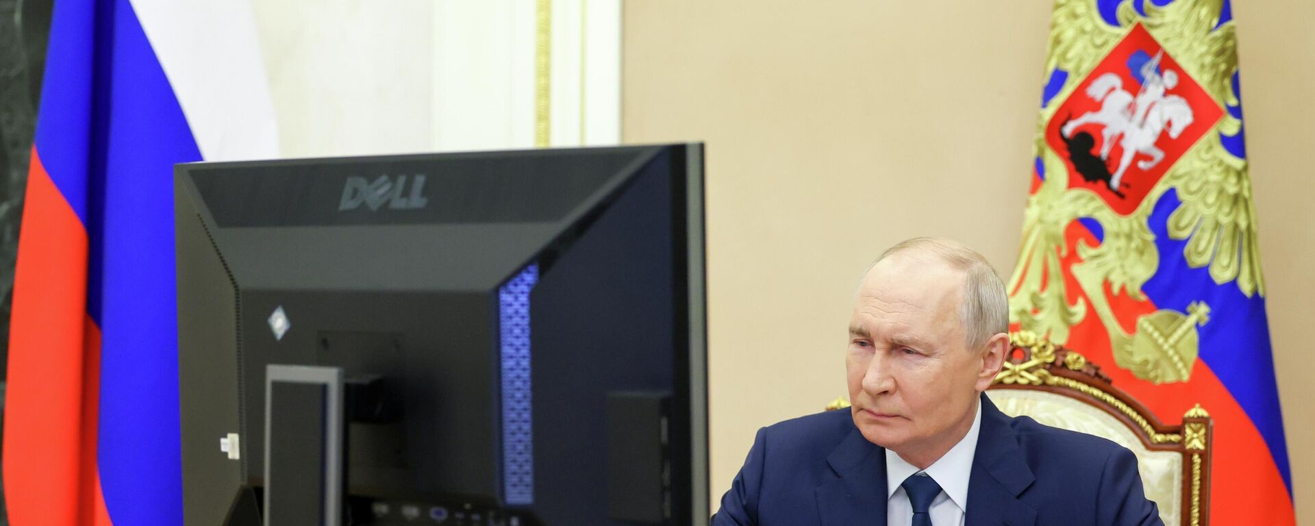 Президент России Владимир Путин проголосовал на выборах депутатов в Госдуму РФ - Sputnik Казахстан, 1920, 18.09.2026