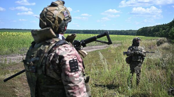 Боевая работа группы противодействия БПЛА спецназа Ахмат на Сумском направлении СВО - Sputnik Казахстан