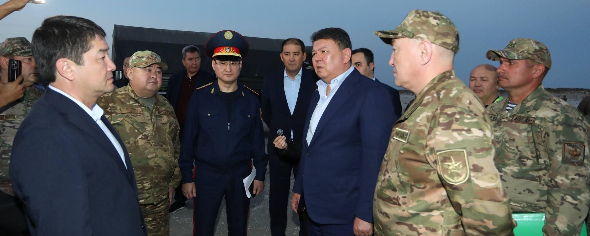 Қанат Бозымбаев әлі табылмаған әскери қызметшілерді тәулік бойы үздіксіз іздестіруді қамтамасыз етуді тапсырды - Sputnik Қазақстан, 1920, 24.09.2026