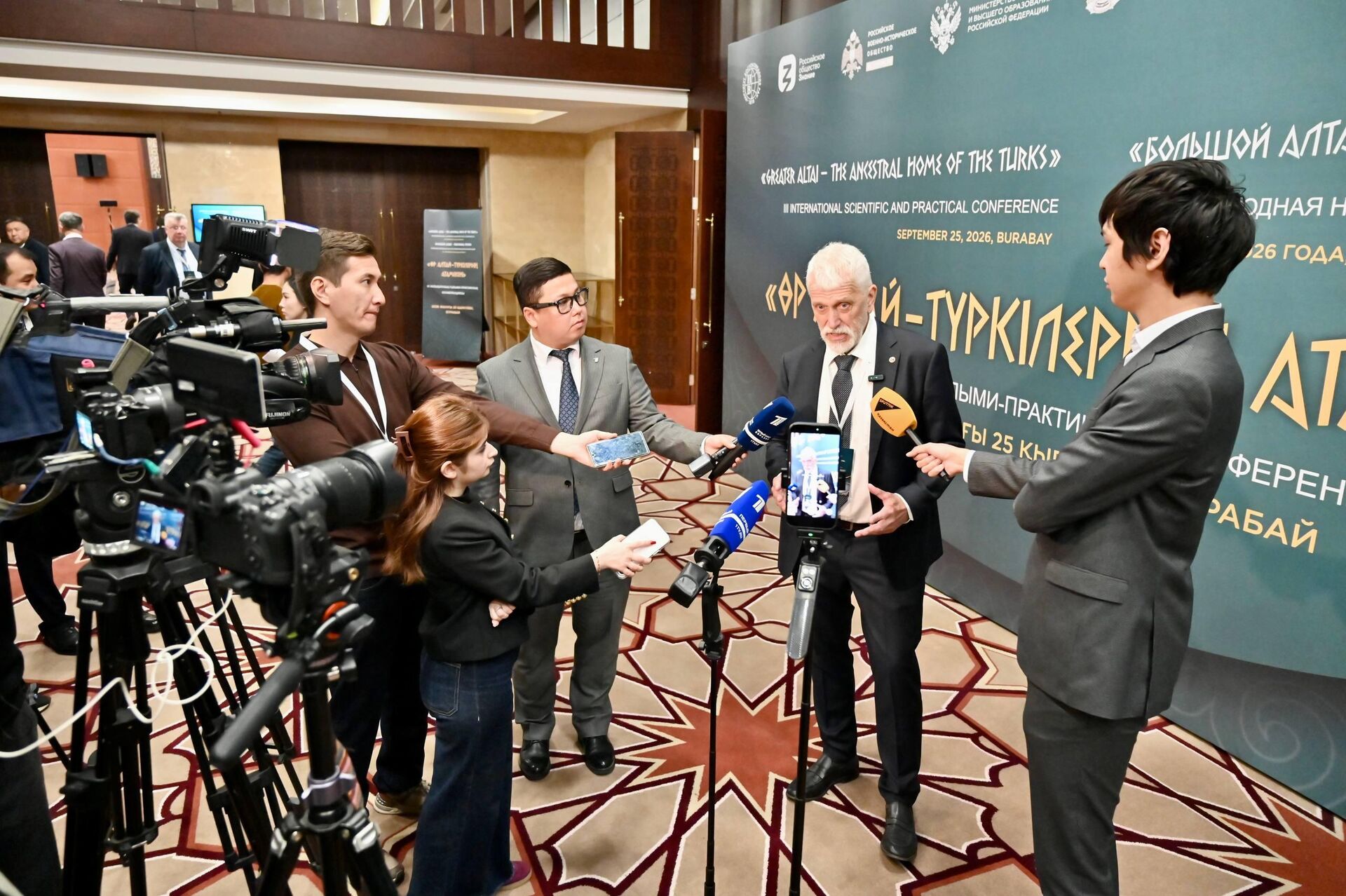 Николай Макаров - вице-президент Российской академии наук, Директор института археологии РАН Николай Макаров - вице-президент Российской академии наук, Директор института археологии РАН - Sputnik Казахстан, 1920, 25.09.2026