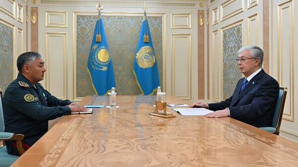 Мемлекет басшысы қорғаныс министрі Айдос Мырзахметовті қабылдады - Sputnik Қазақстан
