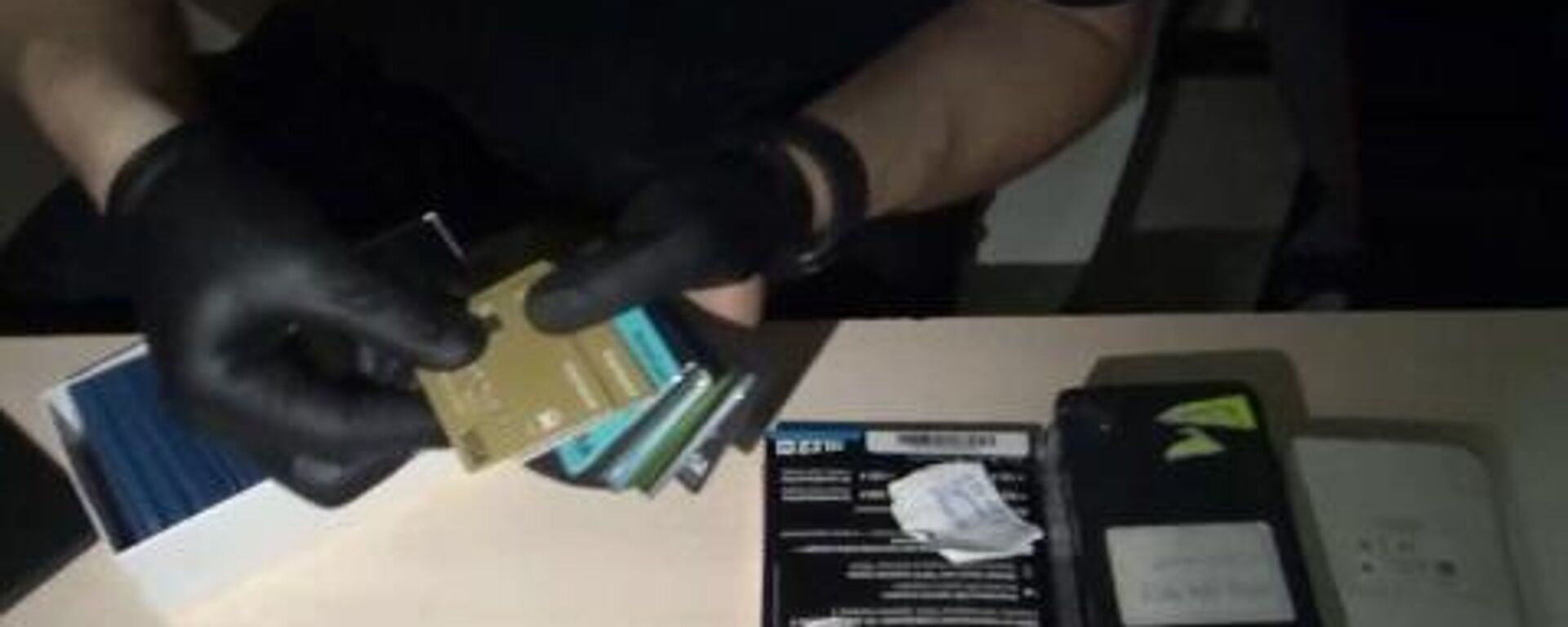 Пресечена деятельность группы дроповодов, работавших на интернет-казино Vavada - Sputnik Қазақстан, 1920, 28.09.2026