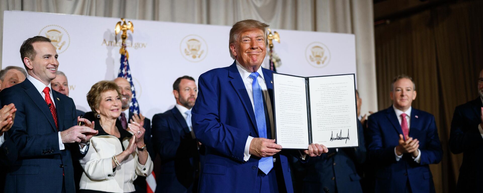 Дональд Трамп  - Sputnik Казахстан, 1920, 30.09.2026