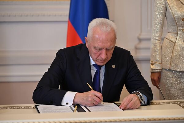 Генпрокурор России Александр Гуцан Генпрокурор России Александр Гуцан - Sputnik Казахстан