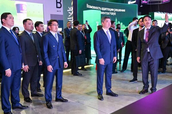 Үкімет басшысы AI & Digital Bridge 2026 халықаралық технологиялық форумының пленарлық отырысына қатысты - Sputnik Қазақстан