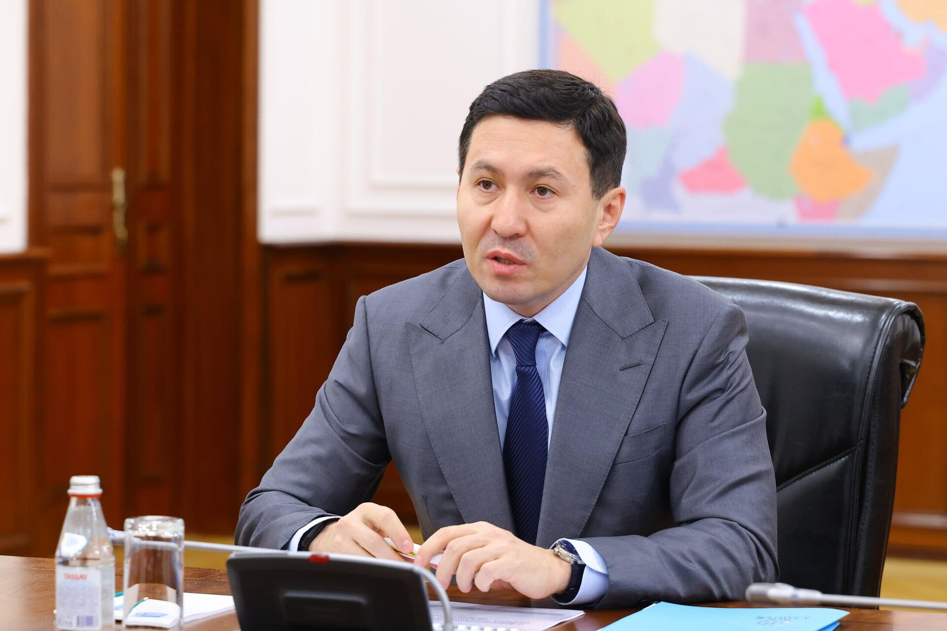 Совещание по развитию атомной промышленности Казахстана у премьер-министра - Sputnik Казахстан, 1920, 05.10.2026