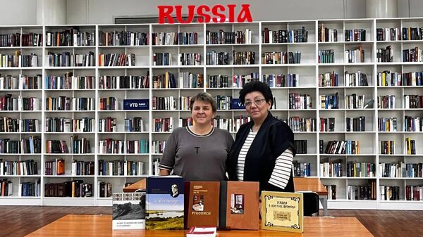 Русский дом в Алматы передал книги в фонд Книжного уголка России Национальной библиотеки Казахстана - Sputnik Казахстан
