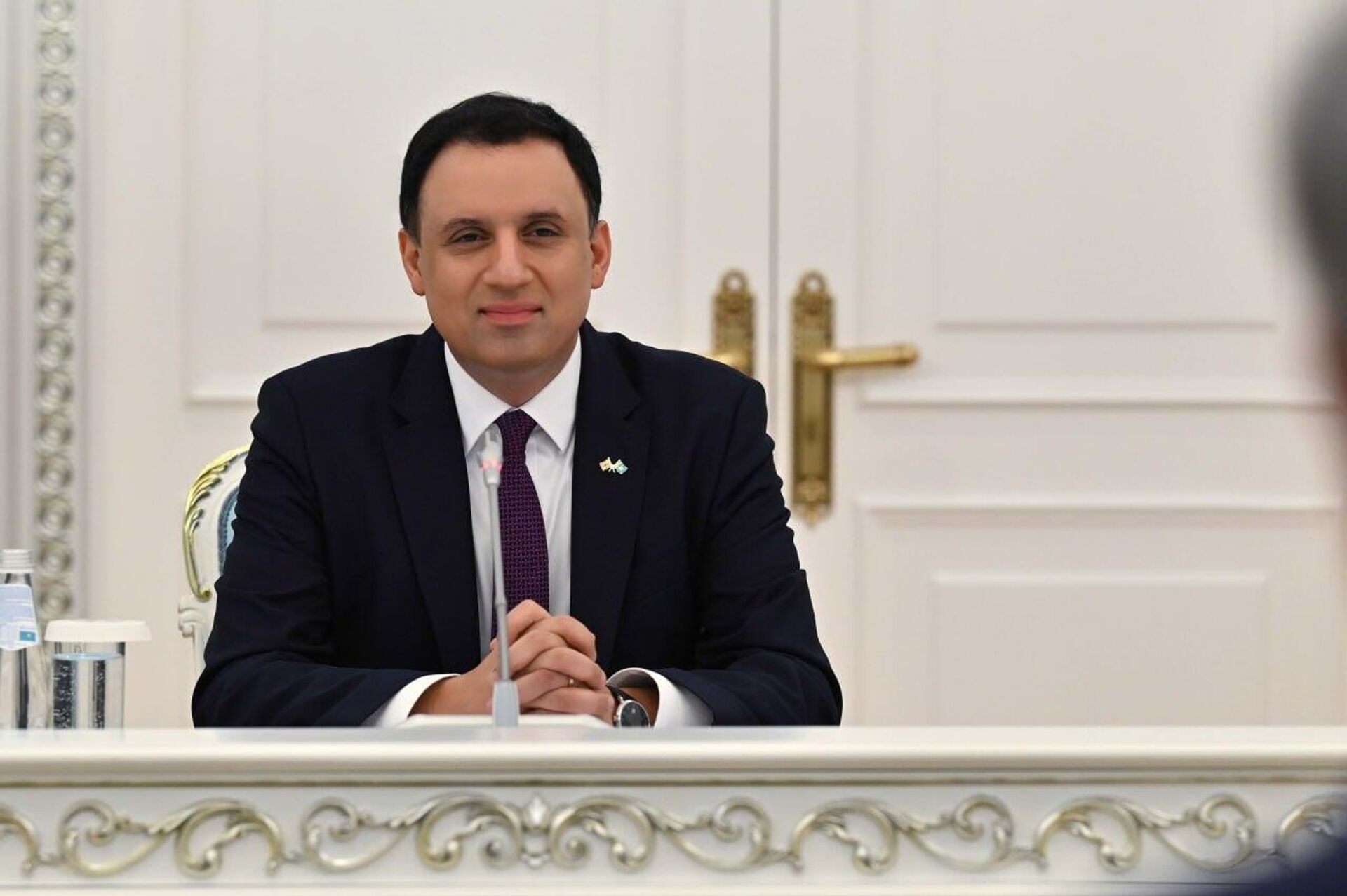 Касым-Жомарт Токаев принял государственного министра по торговле Великобритании Анаса Сарвара Касым-Жомарт Токаев принял государственного министра по торговле Великобритании Анаса Сарвара - Sputnik Казахстан, 1920, 07.10.2026
