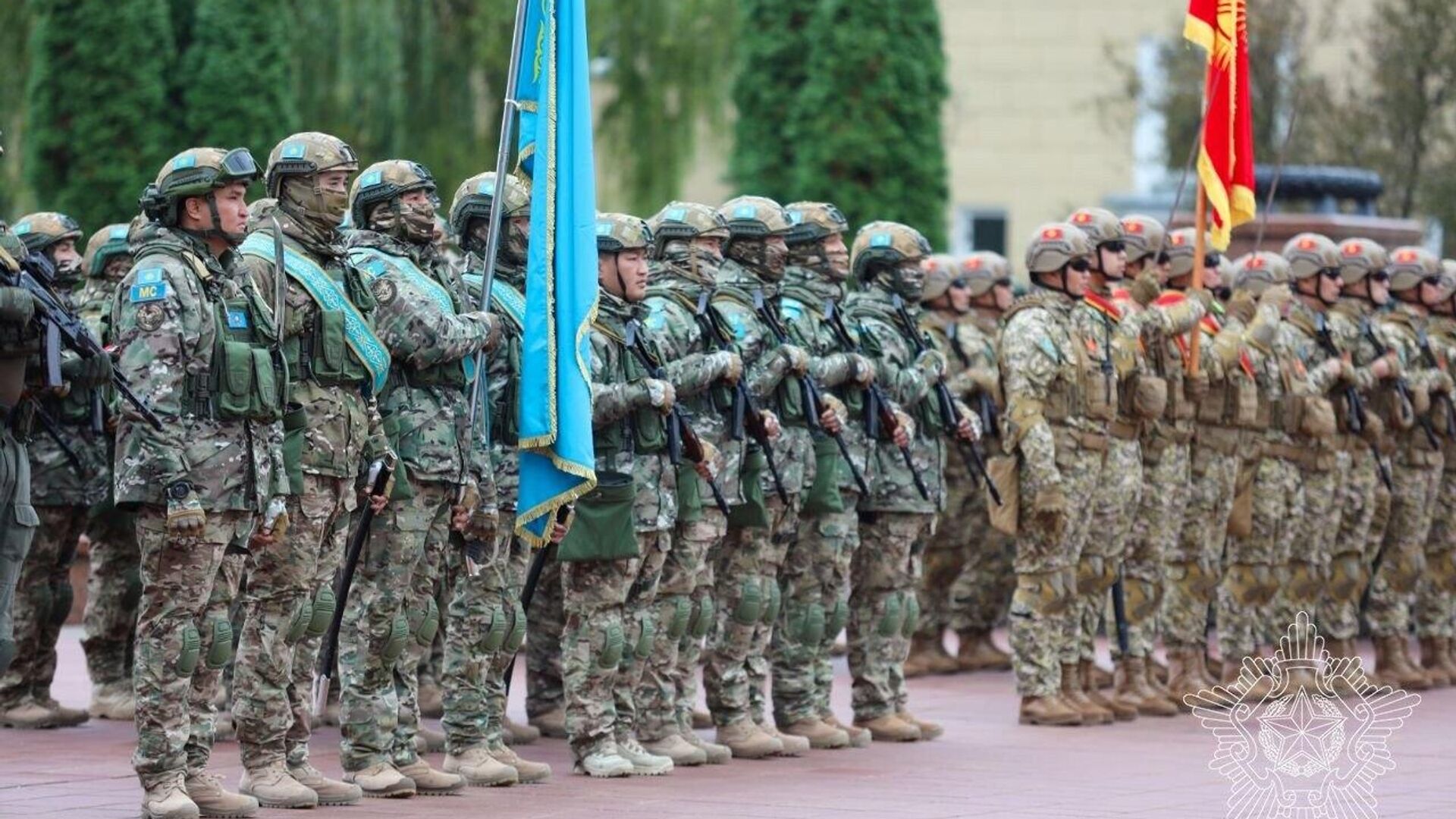 Военные стран ОДКБ прибыли на учения Нерушимое братство и Барьер Военные стран ОДКБ прибыли на учения Нерушимое братство и Барьер - Sputnik Казахстан, 1920, 11.10.2026