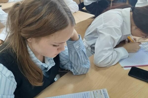 Более 3 тысяч школьников Казахстана написали Единый детский диктант - 2026 Более 3 тысяч школьников Казахстана написали Единый детский диктант - 2026 - Sputnik Казахстан