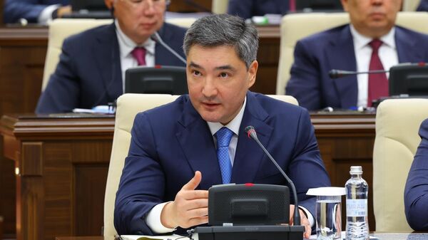 Қазақстан премьер-министрі Олжас Бектенов Құрылтайда сөз сөйледі - Sputnik Қазақстан