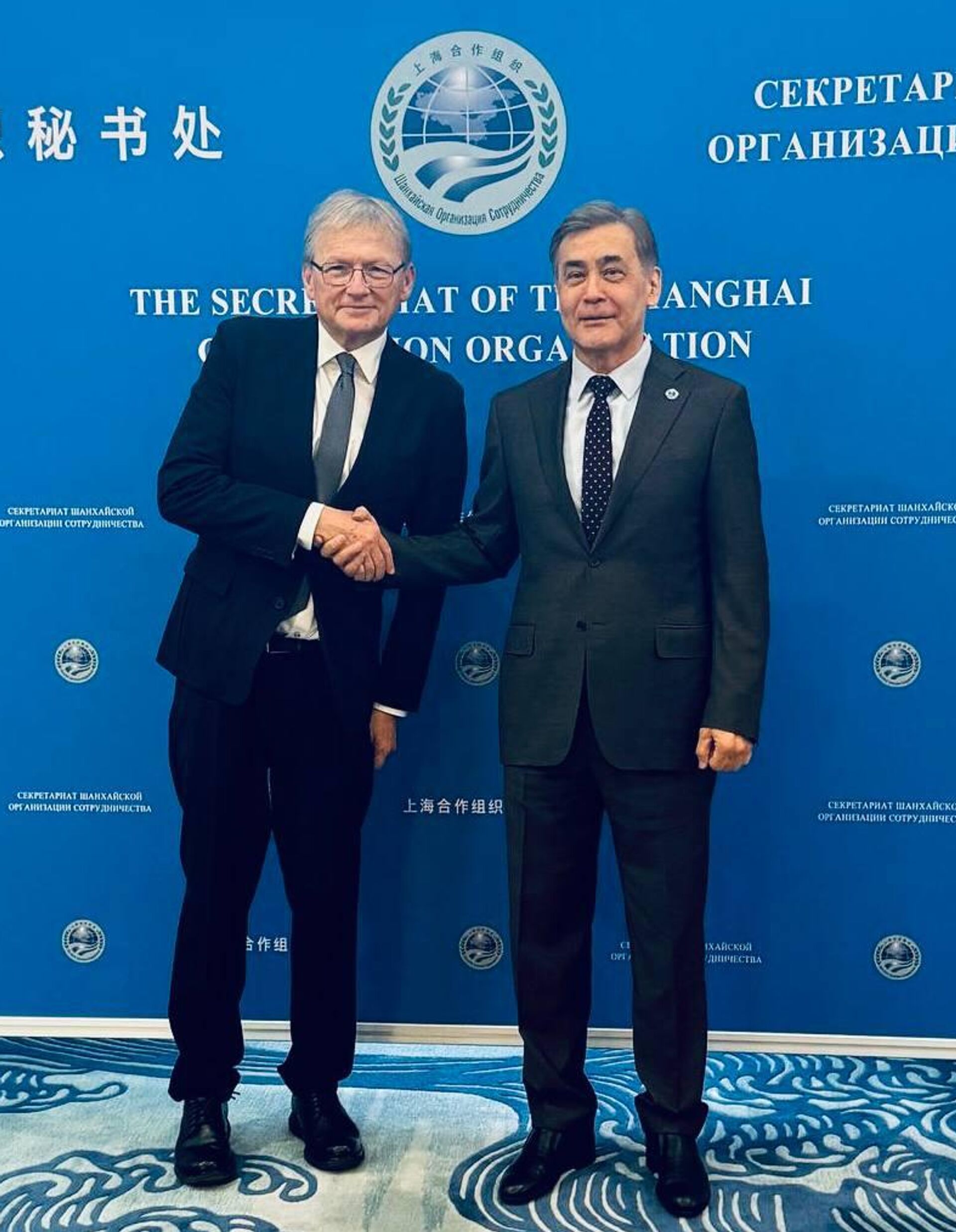 Встреча спецпредставителя президента России по связям с международными организациями Бориса Титова с генсеком ШОС Нурланом Ермекбаевым Встреча спецпредставителя президента России по связям с международными организациями Бориса Титова с генсеком ШОС Нурланом Ермекбаевым - Sputnik Казахстан, 1920, 14.10.2026