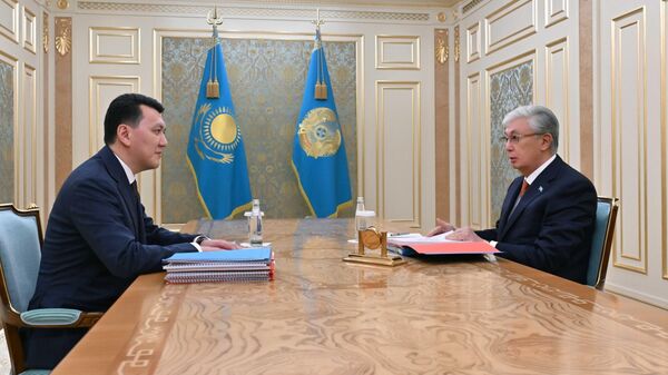 Қасым-Жомарт Тоқаев вице-президент Ерлан Қаринді қабылдады - Sputnik Қазақстан