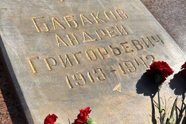 Мемориал советским воинам восстановили в Таразе Мемориал советским воинам восстановили в Таразе - Sputnik Казахстан