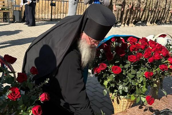 Мемориал советским воинам восстановили в Таразе Мемориал советским воинам восстановили в Таразе - Sputnik Казахстан
