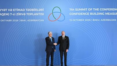 Президенты Азербайджана и Казахстана Ильхам Алиев и Касым-Жомарт Токаев 