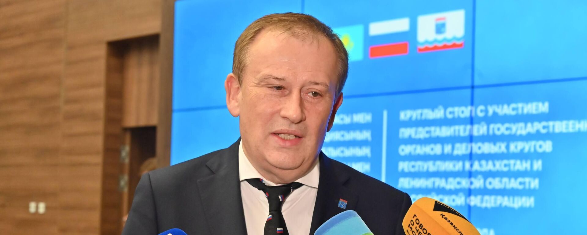 Александр Дрозденко - Ленинград облысының губернаторы Александр Дрозденко - Ленинград облысының губернаторы - Sputnik Қазақстан, 1920, 19.10.2026