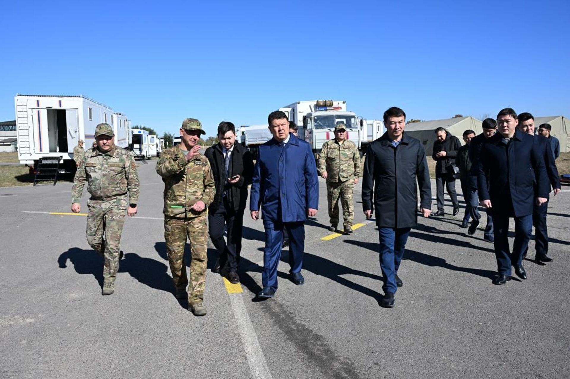 Вице-премьер Казахстана Канат Бозумбаев проверил готовность объектов Алматы к землетрясениям - Sputnik Қазақстан, 1920, 19.10.2026