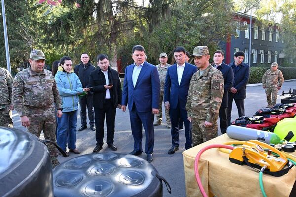 Вице-премьер Казахстана Канат Бозумбаев проверил готовность объектов Алматы к землетрясениям - Sputnik Казахстан