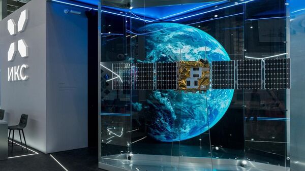 Низкоорбитальный спутник миссии Рассвет-1 на стенде БЮРО 1440  - Sputnik Казахстан