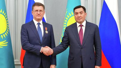 Вице-премьер РФ Александр Новак встретился с министром энергетики Казахстана Ерланом Аккенженовым