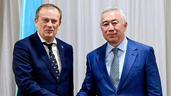 Серик Жумангарин обсудил с губернатором Ленинградской области новые проекты в промышленности и АПК - Sputnik Казахстан