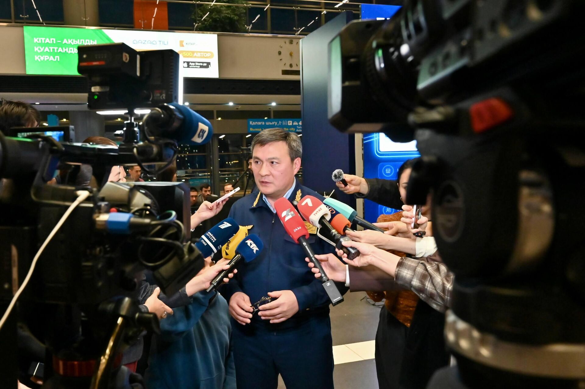 Ануар Ахметжанов - председатель правления АО Пассажирские перевозки  - Sputnik Казахстан, 1920, 20.10.2026