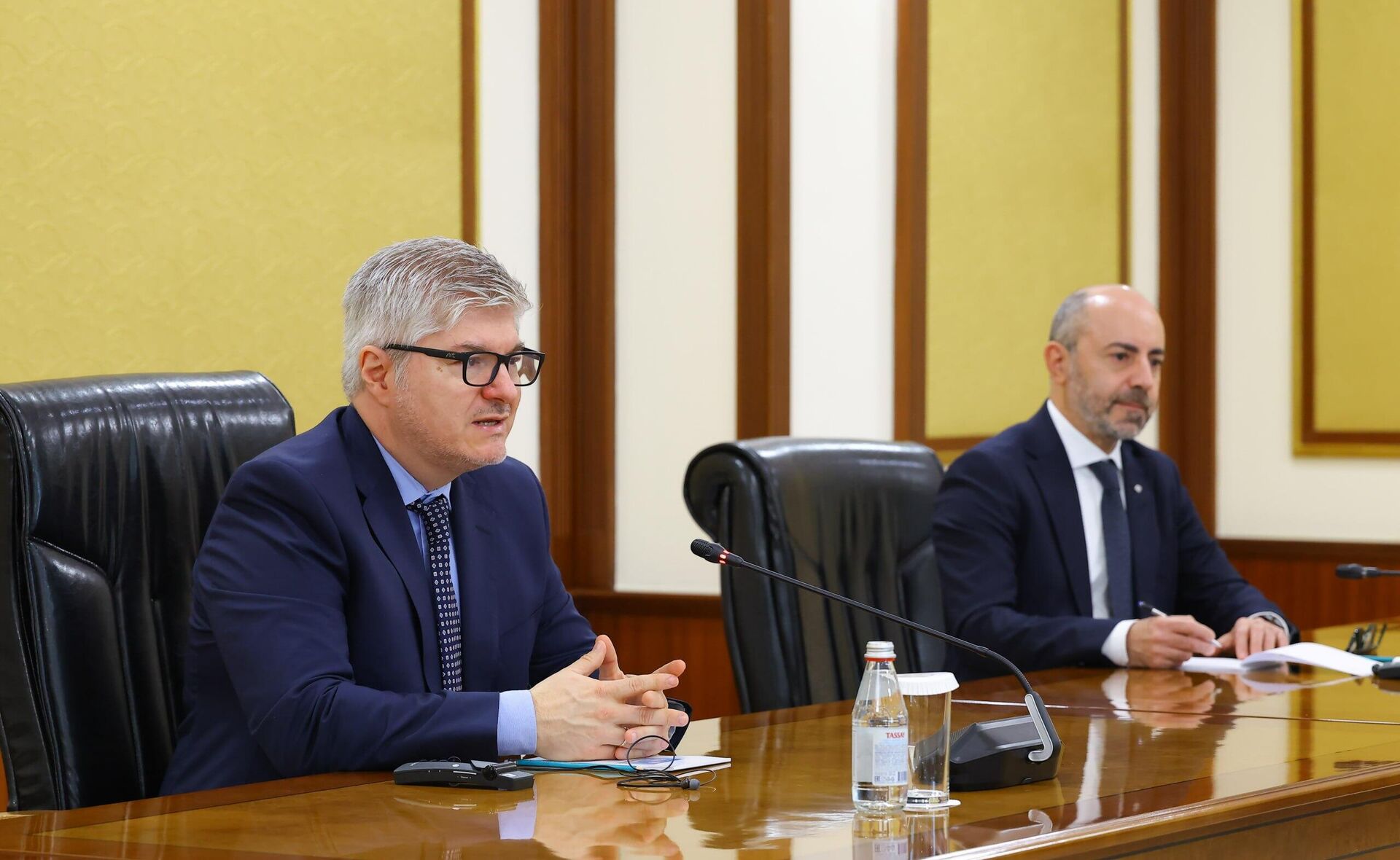 Олжас Бектенов обсудил с Генсекретарем ICAO Хуаном Карлосом Саласаром укрепление сотрудничества в области гражданской авиации - Sputnik Казахстан, 1920, 21.10.2026