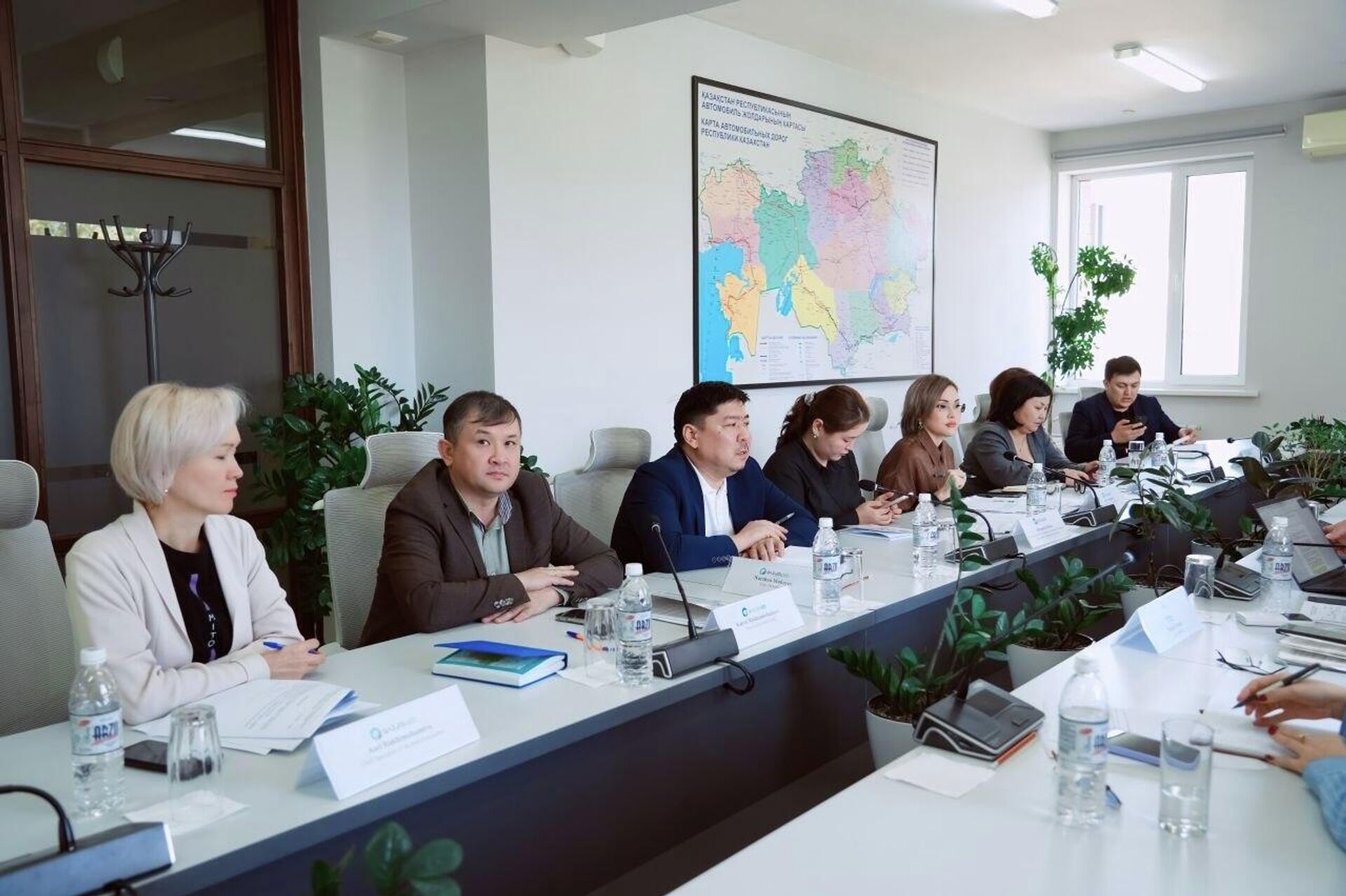 КаздорНИИ и China TransInfo Group подписали соглашение о сотрудничестве в сфере беспилотного транспорта - Sputnik Казахстан, 1920, 21.10.2026