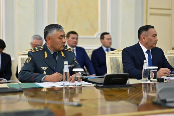 Касым-Жомарт Токаев провел заседание Совбеза по вопросам военной реформы Касым-Жомарт Токаев провел заседание Совбеза по вопросам военной реформы - Sputnik Казахстан