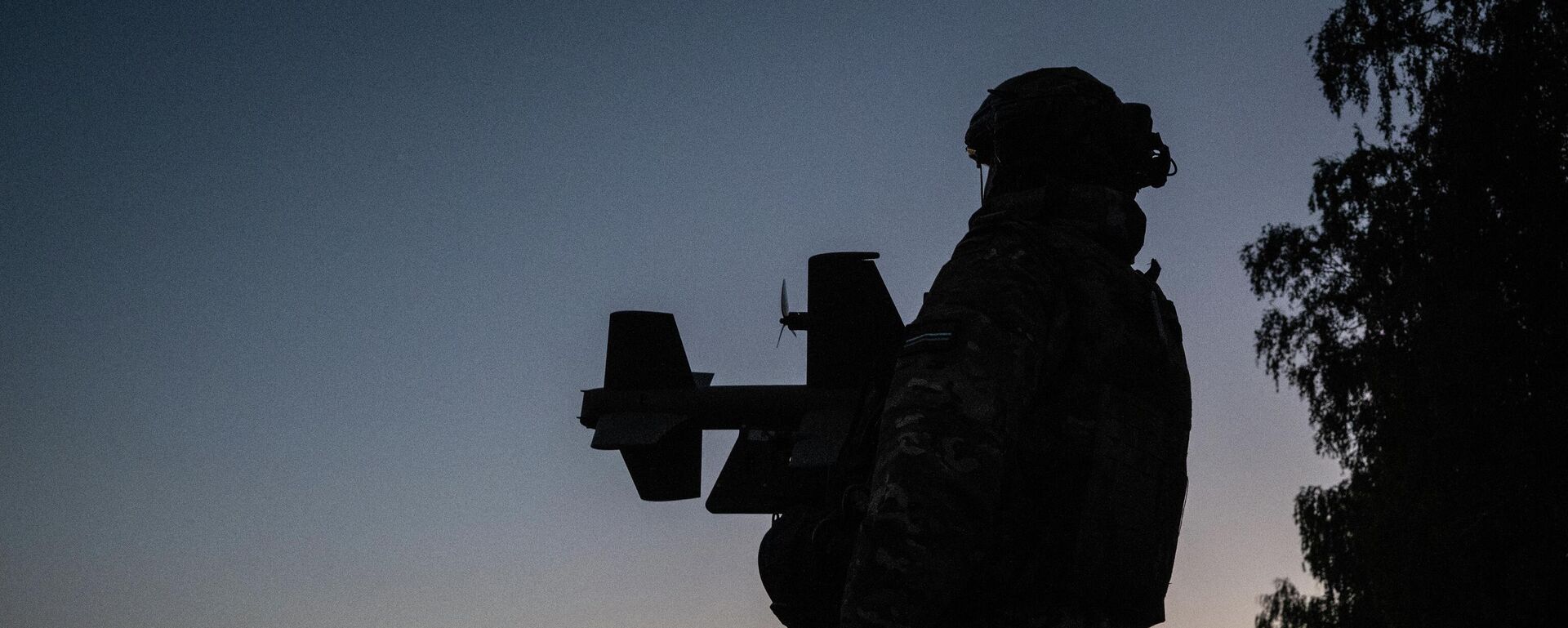 Боевое дежурство пункта воздушного наблюдения БАРС Курск на Сумском направлении СВО Боевое дежурство пункта воздушного наблюдения БАРС Курск на Сумском направлении СВО - Sputnik Казахстан, 1920, 23.10.2026