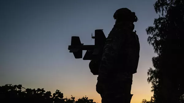 Боевое дежурство пункта воздушного наблюдения БАРС Курск на Сумском направлении СВО - Sputnik Казахстан