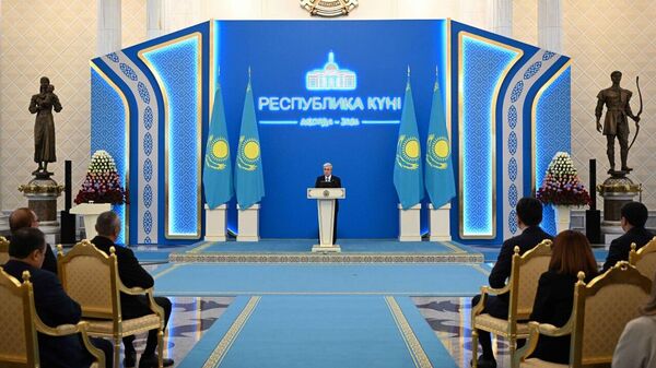 Қасым-Жомарт Тоқаев Республика күніне арналған салтанатты жиында сөз сөйледі - Sputnik Қазақстан