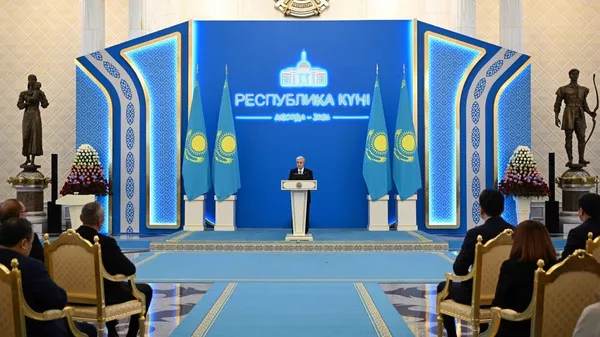 Токаев выступил на торжественном мероприятии ко Дню Республики  - Sputnik Казахстан