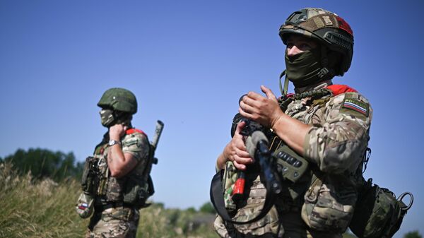Боевая работа расчета БПЛА БАРС-КУРСК группировки войск Север на Сумском направлении СВО - Sputnik Казахстан