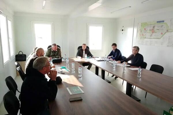 Руководитель ФГКУ Росгранстрой Дмитрий Бойков посетил пункт пропуска Караузек в Астраханской области - Sputnik Казахстан