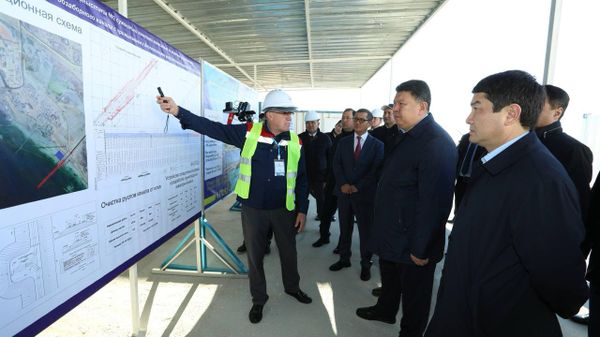 Қанат Бозымбаев Маңғыстау облысында инфрақұрылымды жаңғырту жобаларының жүзеге асырылу барысын тексерді - Sputnik Қазақстан